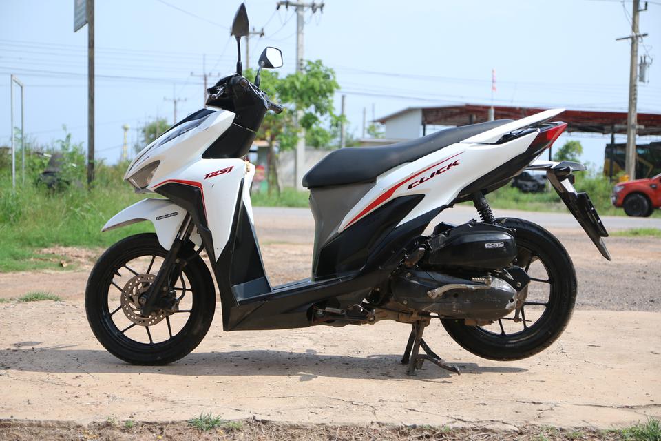 honda click ปี 2018 รุ่น ไฟ led ตัว ท็อป ล้อ แม็ก รูปย่อยที่ 2