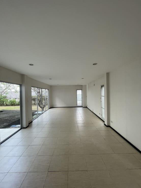 ขายบ้านเดียว หมู่บ้าน Noble Tara Ngamwongwan ติดสถานีรถไฟฟ้า บางกระสอ เนื้อที่ 113.3ตารางวา Tel: 0898578865 2