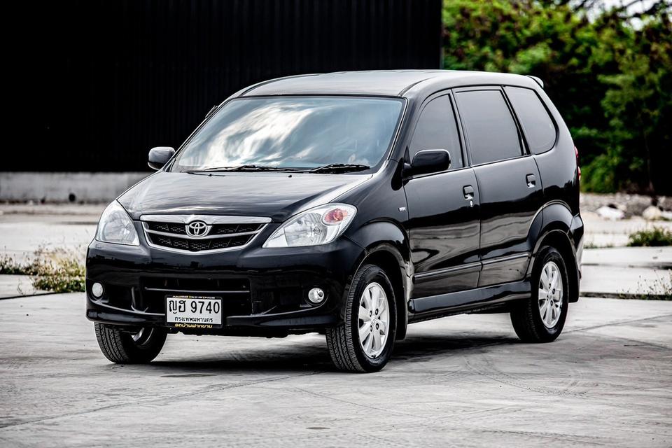 Toyota Avanza 1.5E ปี 2011 เกียร์ Auto 7 ที่นั่ง สีดำ สภาพดี