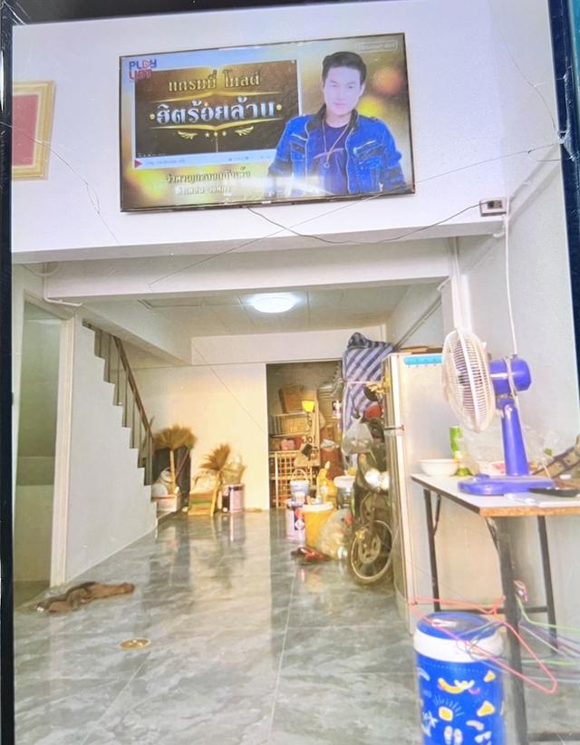 ตึกแถวติดถนนกาญจนาภิเษก 7