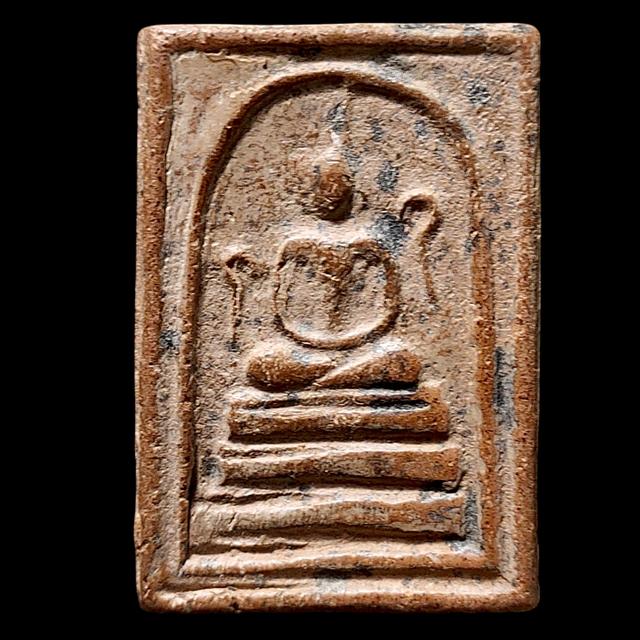 พระสมเด็จข้างอุหลวงพ่อเงิน บางคลาน เนื้อดิน