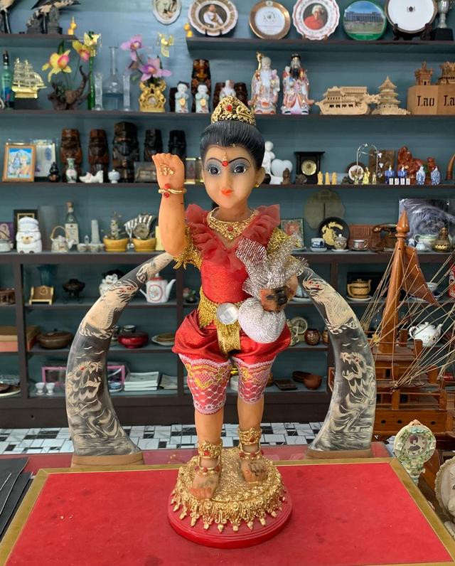 กุมารี องค์ใหญ่ 8