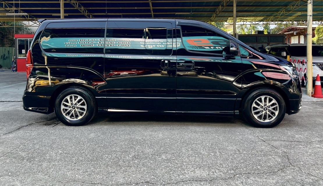 HYUNDAI H-1 รถปี 2018 จด 2019 รุ่น 2.5 ELITE ออโต้ สีดำ ใช้น้อย เลขไมล์ 88,900 km รูปที่ 8