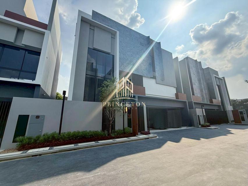 Luxury House For Rent Bugaan Krungthrep Kreetha by Sansiri 2
