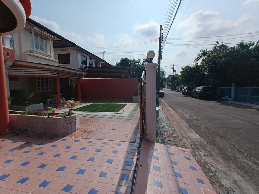 ขายบ้านเดี่ยว 2 ชั้น 4 ห้องนอน 3 ห้องน้ำ เนื้อที่ 63 ตารางวา หมู่บ้านชลลดา สายไหม 34 กรุงเทพมหานคร 2