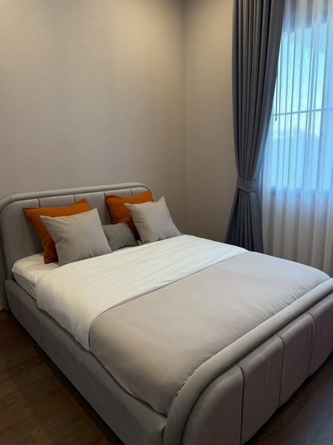 P571 ให้เช่า บ้านหรูโครงการ นาราสิริ พหล-วัชรพล Narasiri Phahol-Watcharapol บ้านใหม่ไม่เคยเข้าอยู่ เฟอร์นิเจอร์ครบพร้อมเข้าอยู่ ถนนเทพรักษ์ แขวงท่าแร้ 11