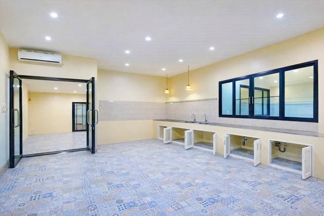 ให้เช่าทาวน์โฮม 3.5 ชั้น เซ็นทรัลแจ้งวัฒนะ 1.6 กม. 27 ตร.วา. 340 ตร.ม. แจ้งวัฒนะ 33-37 MRT เมืองทองธานี 900 ม. MRT ศรีรั 3