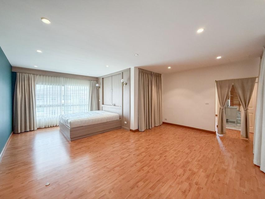 ขายบ้านเดี่ยวมือสองนนทบุรี โครงการ คาซ่าพรีเมี่ยม ราชพฤกษ์-พระราม 5 (Casa Premium Ratchaphruek-Rama 5) หลังมุม 3 ชั้น ใกล้รถไฟฟ้าสายสีม่วงสถานีบางพลู 9