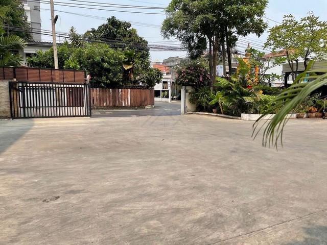 ให้เช่าที่ดิน 70 ตรว. ซอยเอกมัย 12 (สุขุมวิท 63) เหมาะทำคลีนิค , สำนักงาน , ร้านอาหาร 1