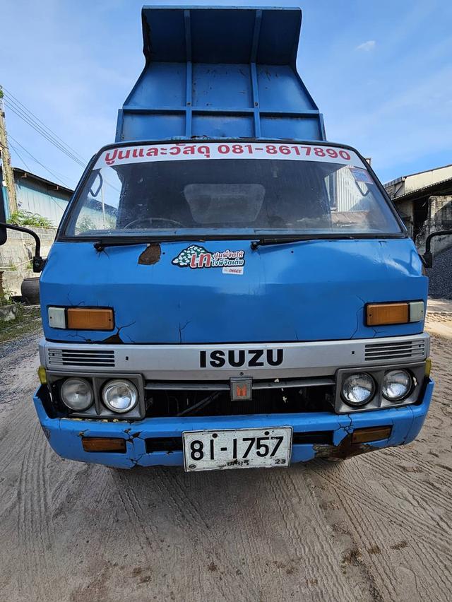 รถบรรทุก ISUZU เก่าใช้งานปกติ 2