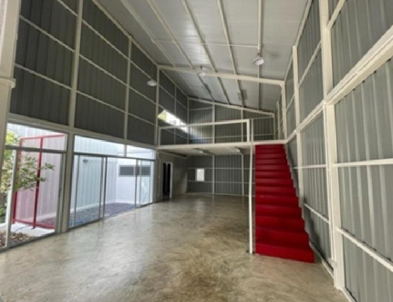 ให้เช่าโกดัง , Studio , สำนักงาน สภาพใหม่ พื้นที่ใช้สอย 125 ตารางเมตร ซอยลาดปลาเค้า 72  3