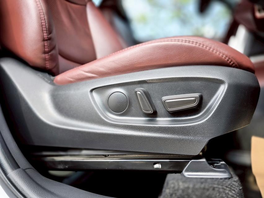 TOYOTA COROLLA CROSS 1.8 Hybrid Premium ปี 2020 รูปที่ 13