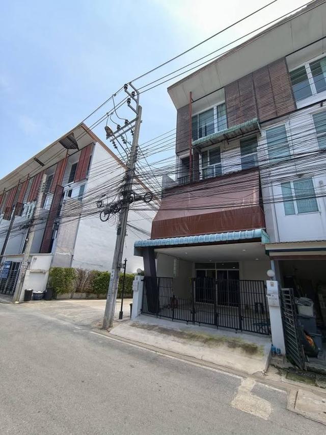 ให้เช่าทาวโฮม หลัง เซ็นทรัล แจ้งวัฒนะ ใกล้รถไฟฟ้า สถานีแจ้งวัฒนะ-ปากเกร็ด 28 หลังมุม ดิ แอททิค ไลท์ แจ้งวัฒนะ ซอยแจ้งวัฒ 1