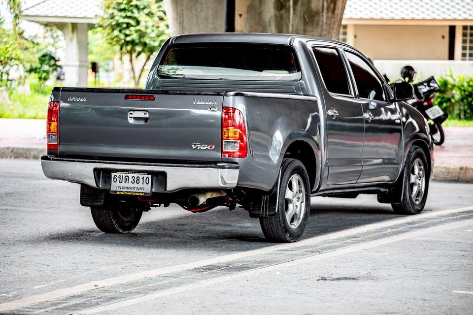 Toyota Vigo Double Cab 4 ประตู 2.5E ดีเซล ปี 2010 สีเทา  6