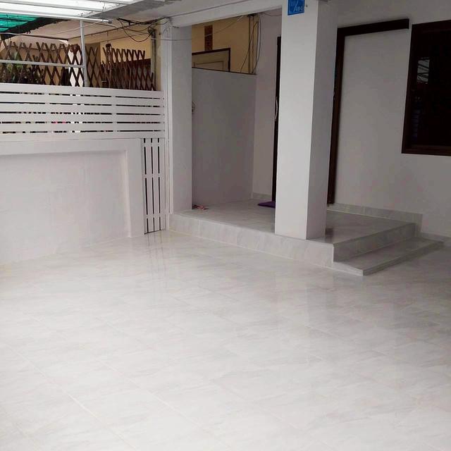 ขายทาวน์โฮม 2ชั้น รีโนเวทใหม่ หมู่บ้านเฟิร์สโฮม ซ.ร่วมมิตรพัฒนา แยก7 4