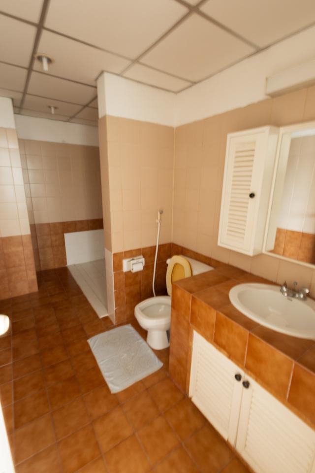 Spacious Sea View Condo in Paradise Condominium, Pattaya 12