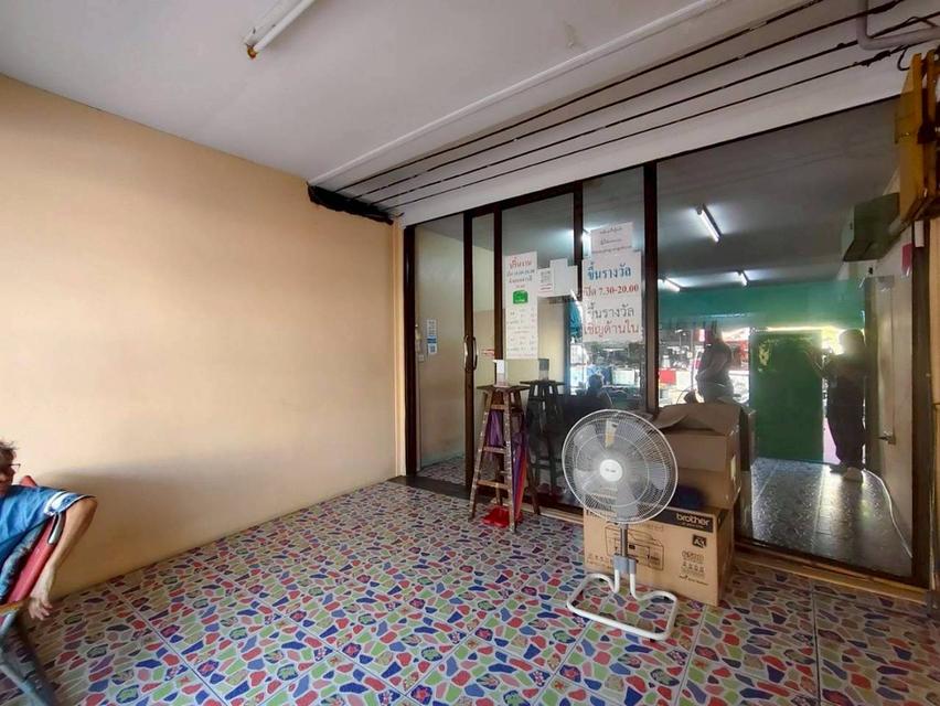 อาคารพาณิชย์ 3 ชั้น ซอยสุคนธสวัสดิ์ 3 ถนนสุคนธสวัสดิ์ แขวงลาดพร้าว เขตลาดพร้าว กรุงเทพมหานคร 4