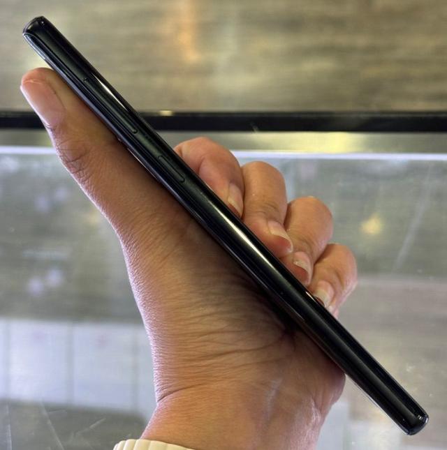 ขายด่วน Samsung Galaxy Note 9 มือสองสวยๆ 3