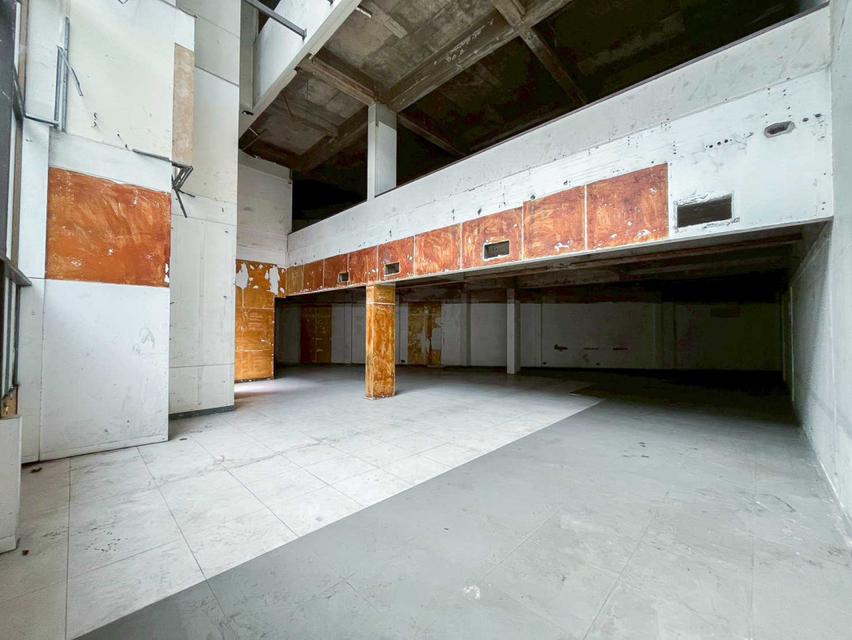 ให้เช่า อาคารสำนักงาน ติด ถ.สุขุมวิท ใกล้ทรูดิจิทัล พาร์ค 63 ตรว 4 ชั้น 2