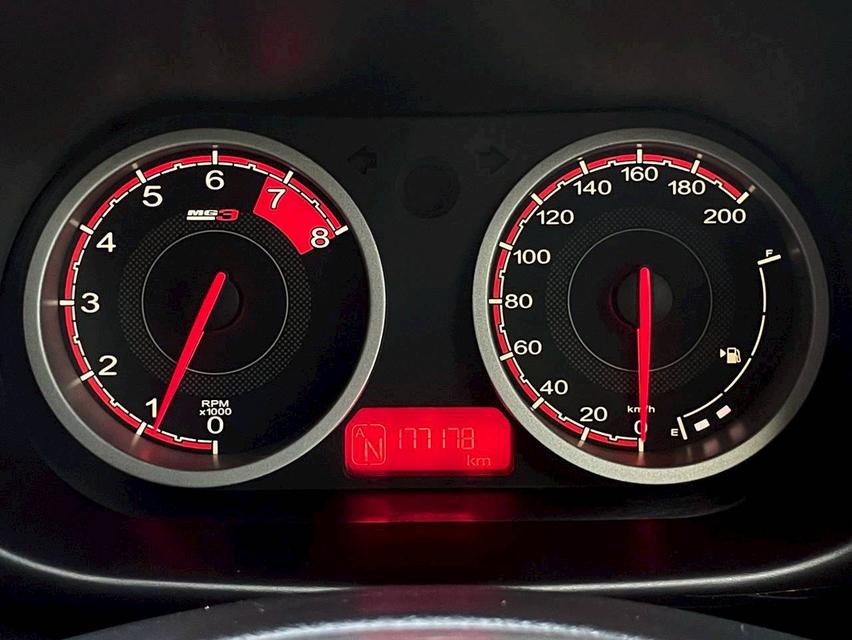 MG 3 1.5 X XROSS ปี 2016  12