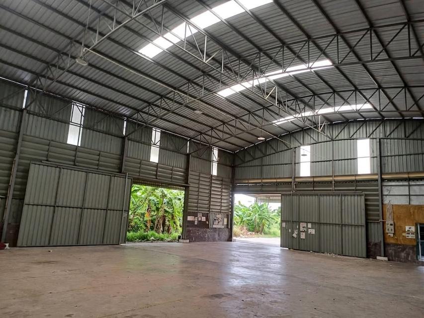 ให้เช่าโกดังพร้อมสำนักงาน เนื้อที่ 200 ตร.ว. พื้นที่ใช้สอย 450 ตร.ม. ทำเลดี ใกล้มอเตอร์เวย์ M81 (ด่านนครชัยศรี) เพียง 2 กม. 3