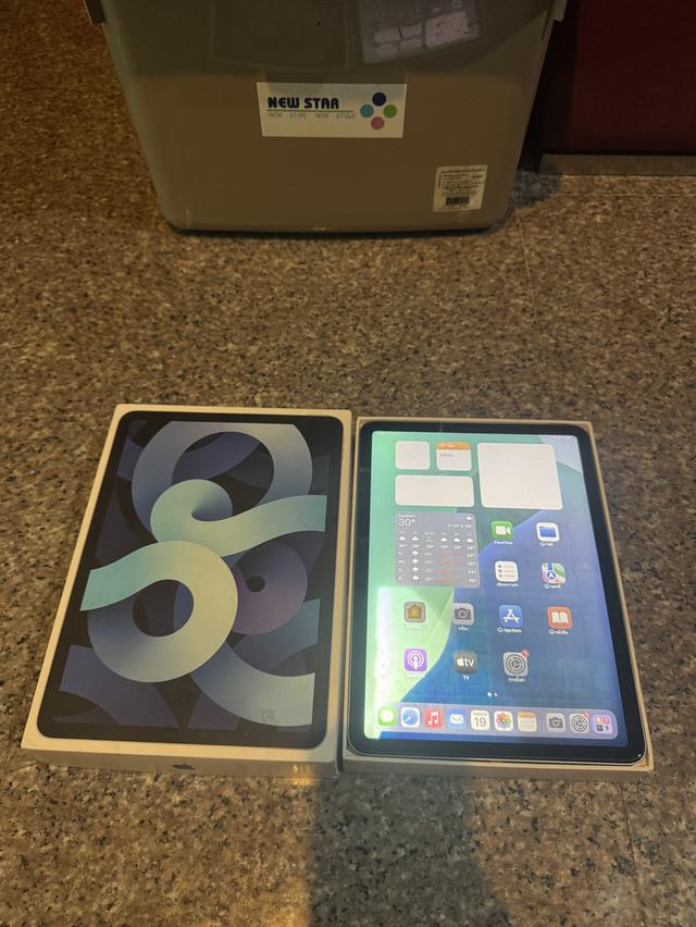 ขายiPadAir4สีใหม่หายากSky Blue64กิ๊กสูนTrueมีกล่องอีมี่ตรงไร้รอยตกบุบใช้งานดีทุกๆฟังชั่นถูกๆ