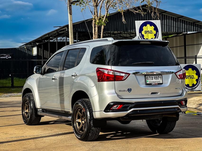 ขาย  Isuzu MU-X 3.0Onyx ปี17 6