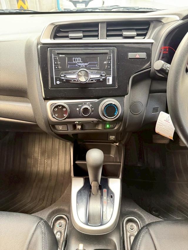 Honda Jazz 1.5S 2018🔥ลดราคา🔥 จากราคาเดิม 368,000 บาท เหลือเพียง 348,000 บาท 7