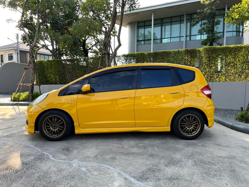 Honda JAZZ GE ออโต้ ปี08 รถบ้านจัดทรง 5