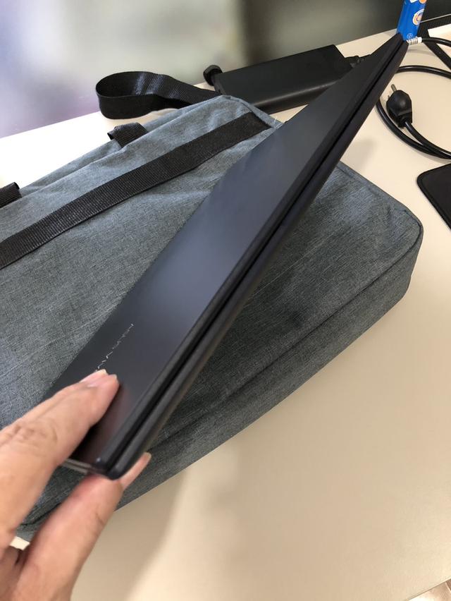 Notebook Asus ViVoBook 14 Ryzen 3  การ์ดจอ AMD Radeon ฮาร์ดดิสก์ SSD 512GB แรม4GB  สภาพสวยไร้รอย 10