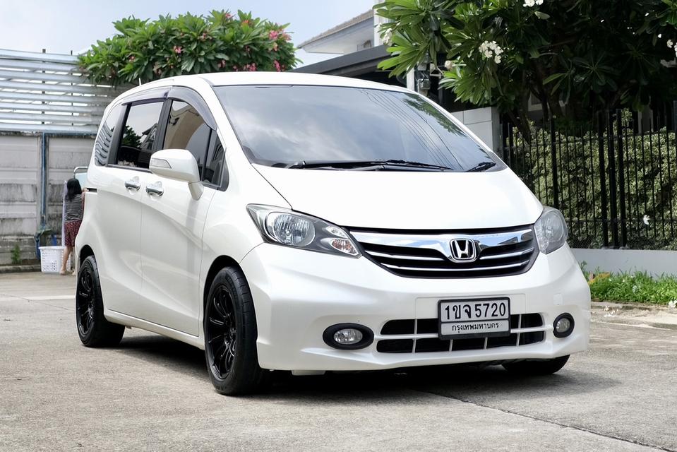 honda freed 15