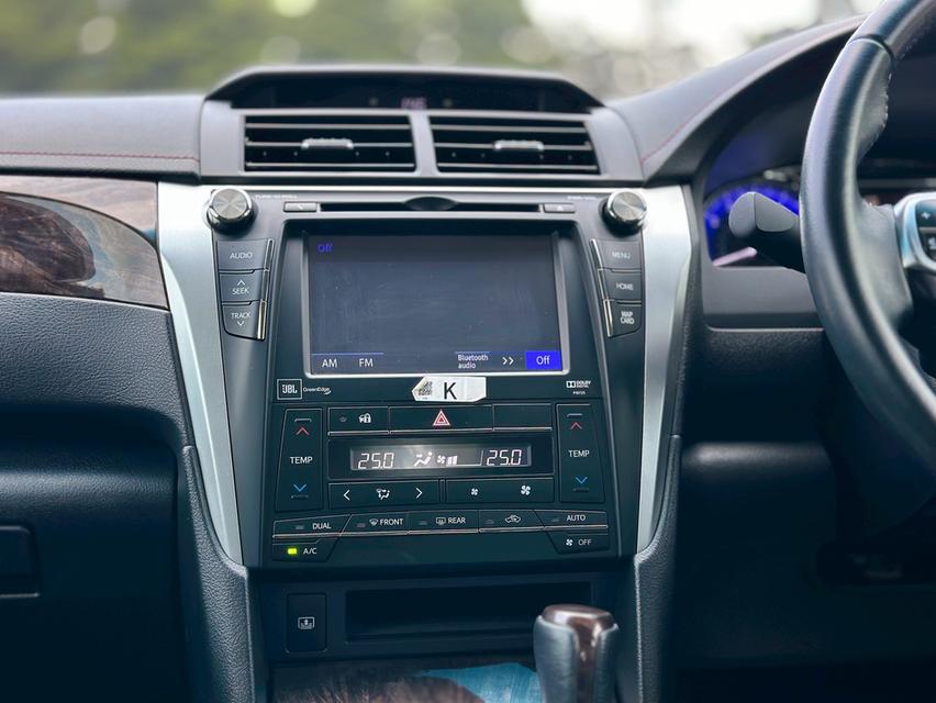 รหัสรถ PEAT4446 Toyota Camry 2.0 G Extremo สีขาวมุก ปี 2017  16
