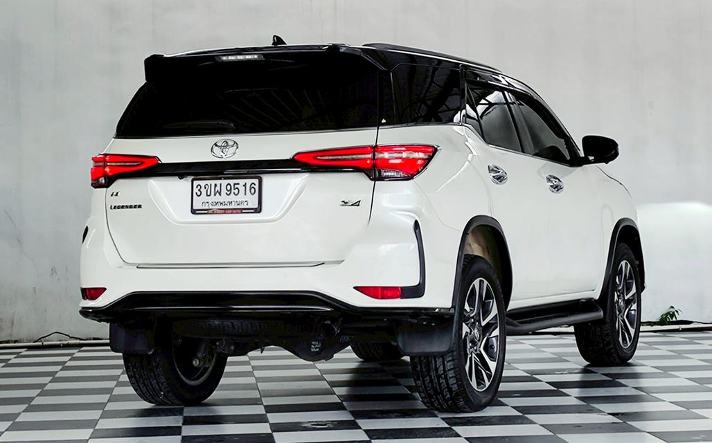 TOYOTA LEGENDER 2.8 V.4WD.ZIGMA4  ปี 2020/22 Mile 51,547 km. (1,250,000)  4
