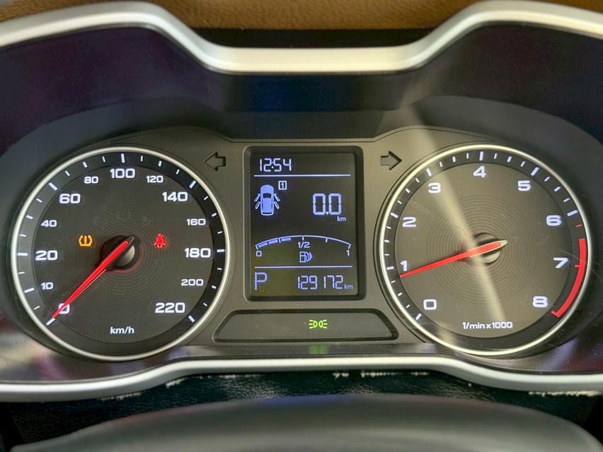 รถครอบครัวสภาพป้ายแดง ออพชั่นจัดเต็ม ท็อปสุดในรุ่น MG ZS 1.5 X+ SUNROOF ปี2018 13