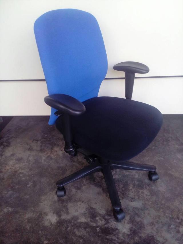 เก้าอี้สำนักงานมือสอง (มีจำนวน200) Brand Okamura 4