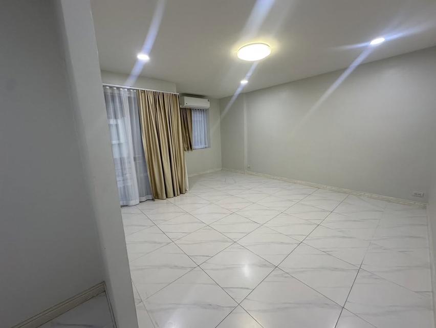 ให้เช่า โฮมออฟฟิศ 4 ชั้น สไตล์เรียบหรูโมเดิร์น 350 ตร.ม. ลาดพร้าว 80 - เหม่งจ๋าย จดทะเบียนบริษัทได้ พร้อมอยู่ทันที 16