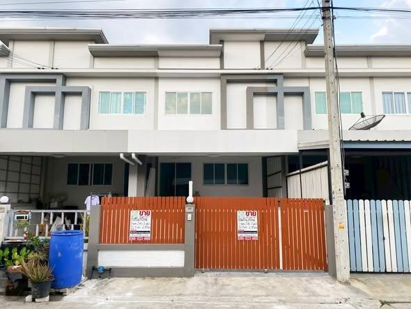 ขายทาวน์โฮม 3 ชั้น หมู่บ้านแกรนด์วิลเลจ 3 พุทธมณฑล สาย 5