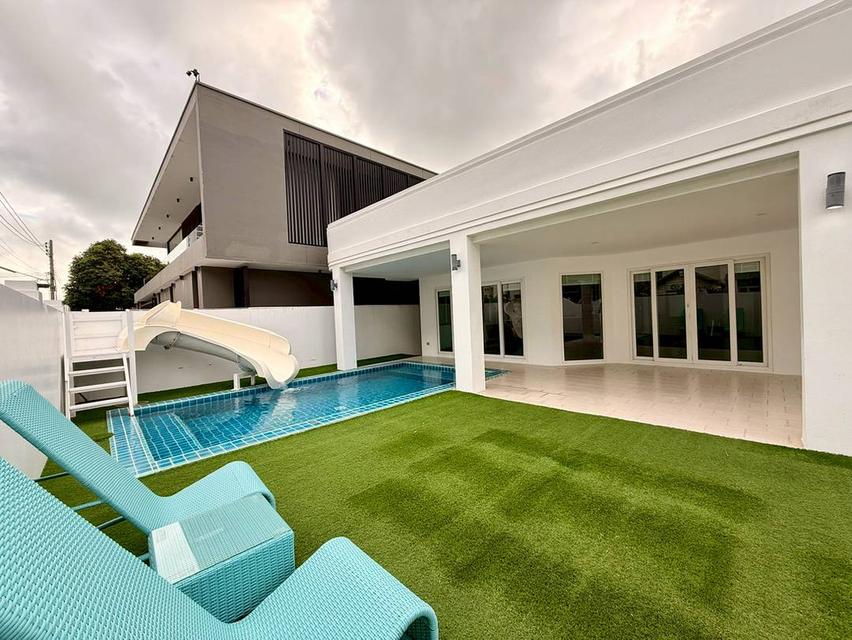 Luxury Pool villa for rent At Jomtien Beach 2