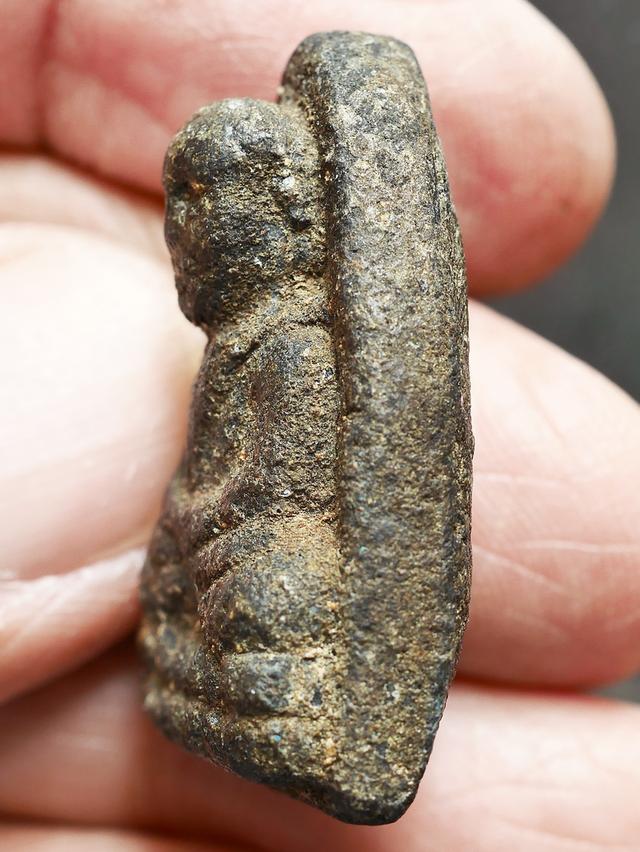 หลวงปู่ทวด เนื้อว่าน วัดช้างให้ พิมพ์ใหญ่ เก่าๆ เนื้อจัดสุดๆ 8