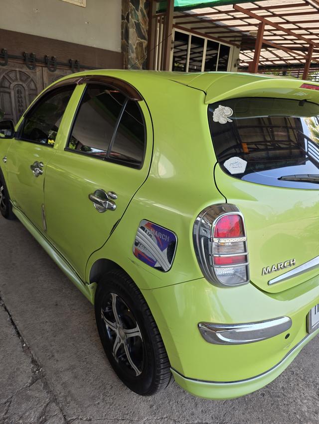 รถ Nissan march มือสอง ปี 2011 เข้าศูนย์ตลอด รูปที่ 4