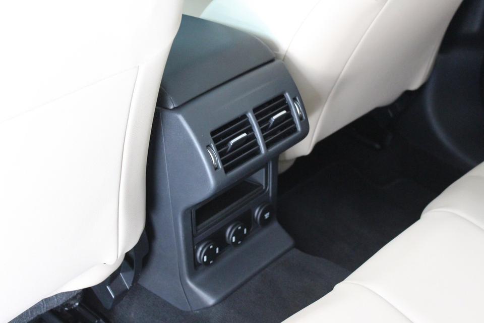 รหัสรถ JRS5315 Jaguar Fpace 2.0 ดีเซลปี 2019 รูปที่ 14