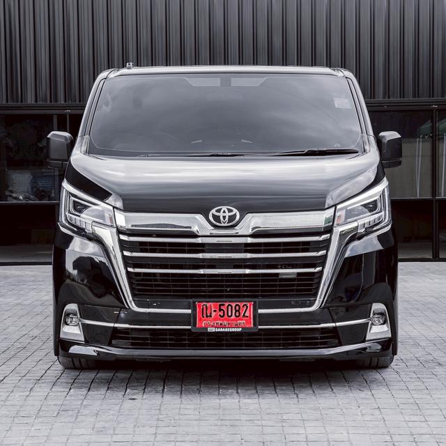 รหัสรถ 67GG5082 Toyota #lMAJESTY LOOK ตัวรถ Hiace 2.8 รถตู้ 4แถว 10