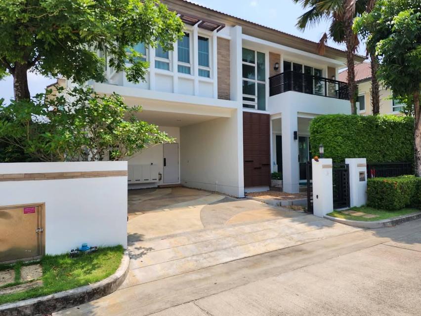 ม.บางกอกบูเลอวาร์ด สาทร-ปิ่นเกล้า 1 1