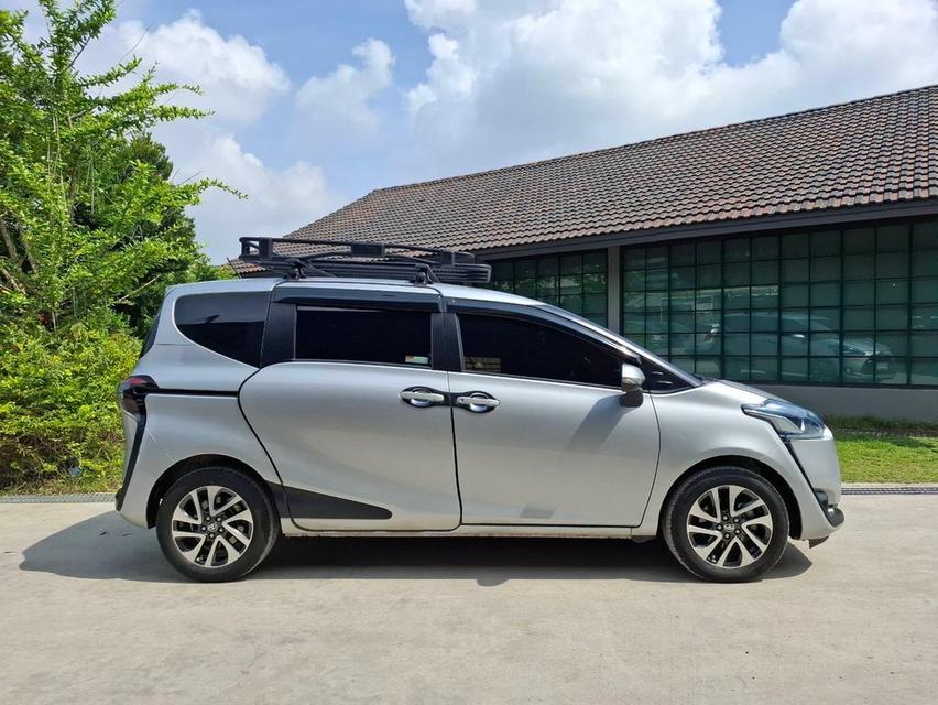 รหัสรถ KN4401 TOYOTA SIENTA 1.5 V ปี 2017 9