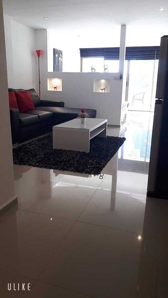 ✨ ให้เช่าคอนโดทำเลทองย่านเศรษฐกิจ วิวสวย ห้องกว้างเป็นส่วนตัว เฟอร์ครบ พร้อมคลับเฮ้าส์ สระว่ายน้ำ และระบบรักษาความปลอดภัย 24 ชม. ใกล้ตลาดและห้าง 4