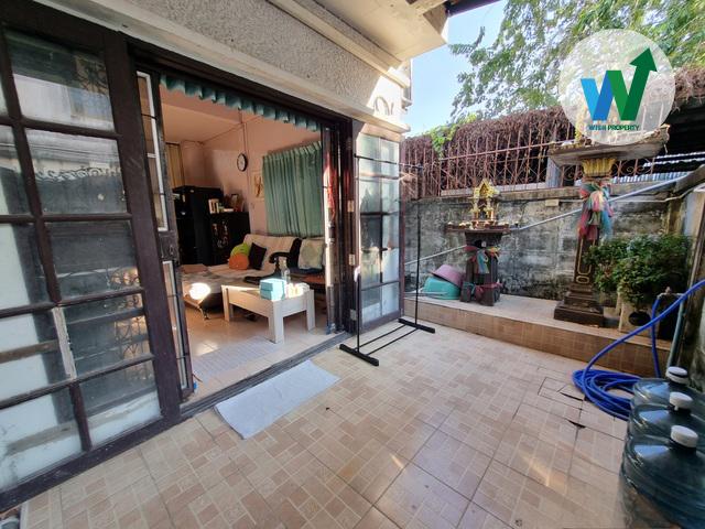 ขายทาวน์เฮ้าส์ หมู่บ้าน ช.รุ่งเรือง4 ซ.ประชาราษฎร์ 5 9