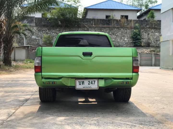 MITSUBISHI L200-STRADA สีเขียว 7