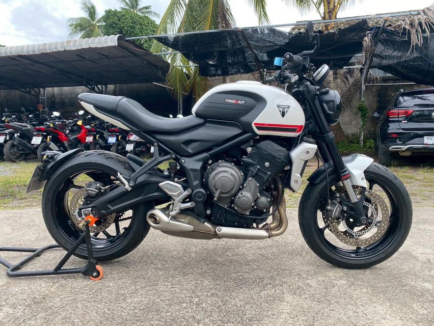 มอเตอร์ไซค์ Triumph Trident 660 มือสอง ปี 2021