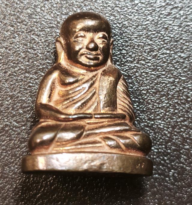 หลวงพ่อเงิน รุ่นมหาเศรษฐีบุญบารมี ปี51