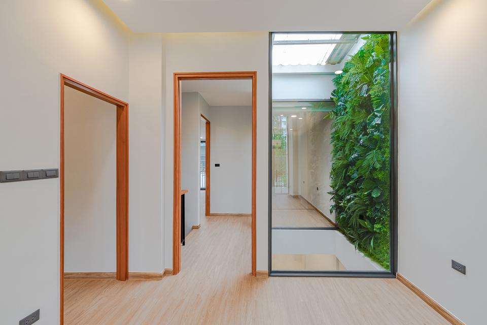 ด่วนลดราคาลงแล้ว ทาวน์เฮาส์ 2 ชั้น เอกมัย 12 (ปรีดี 31) 13